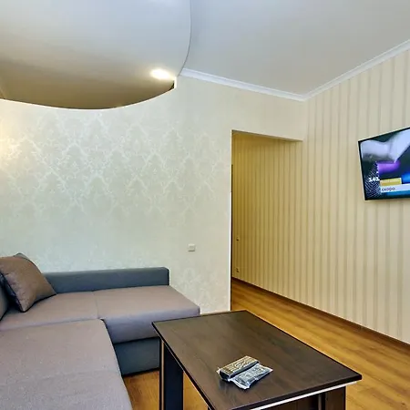 Apartment Pomiretska Street 9