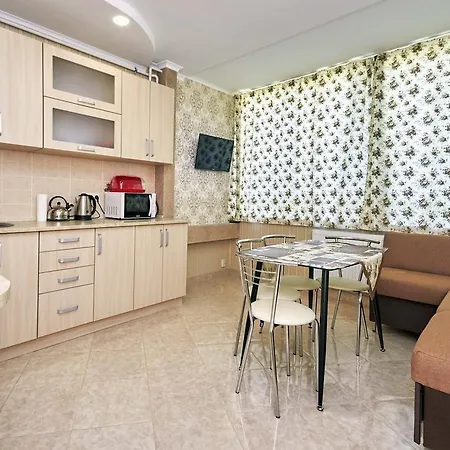 Pomiretska Street 9 Apartment